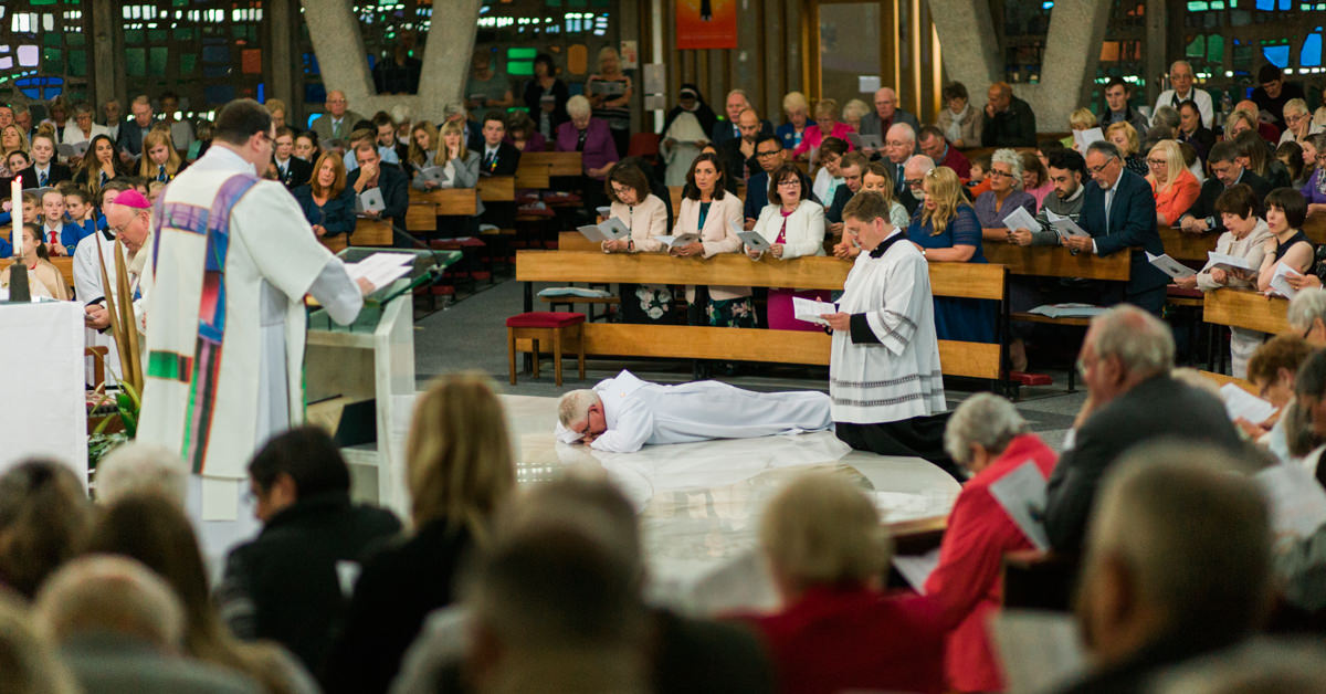 Ordination to the Sacred Priesthood of Michael Barrett - Leyland - Liverpool Archdiocese - CAHILL PHOTOGRAPHY