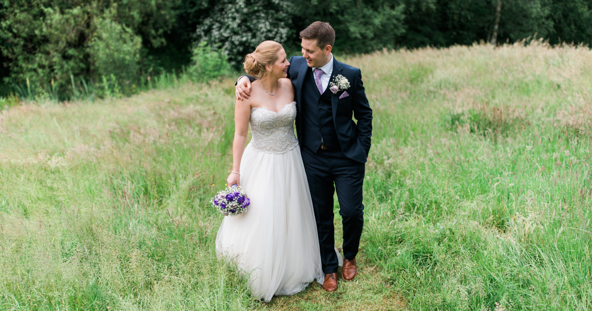 Jennifer-Thomas-The-Oak-Tree-Of-Peover-Wedding-Photographer-CAHILL-PHOTOGRAPHY